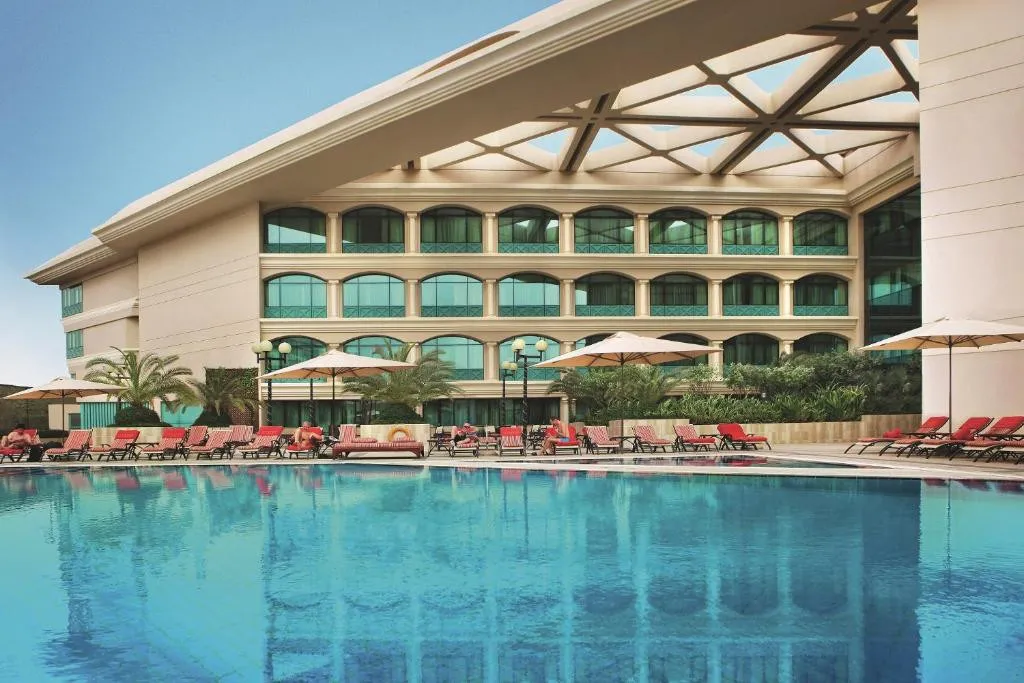 MOVENPICK GRAND AL BUSTAN DUBAI (EX. RODA AL BUSTAN)