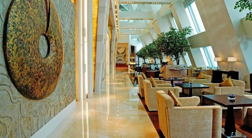 CONRAD SHANGHAI (EX. LE ROYAL MERIDIEN SHANGHAI)