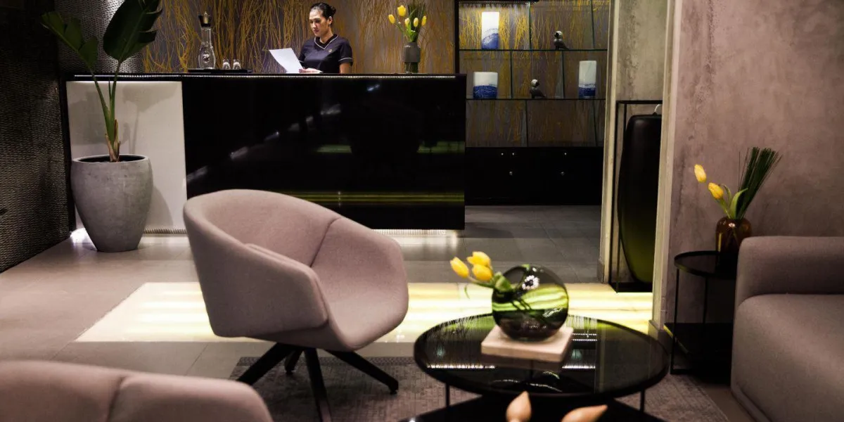 VOCO DUBAI (EX. NASSIMA ROYAL HOTEL)