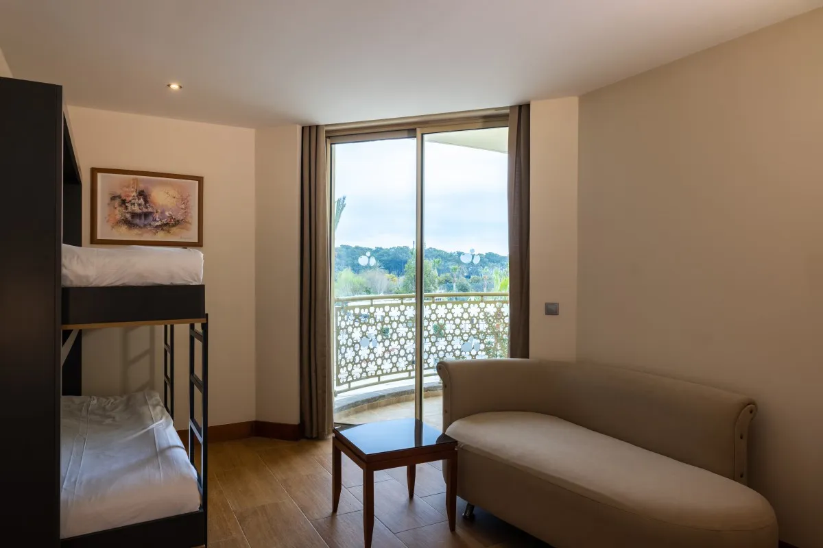 CRYSTAL PRESTIGE PEARL COLLECTION (EX. CRYSTAL PRESTIGE ELITE HOTEL)