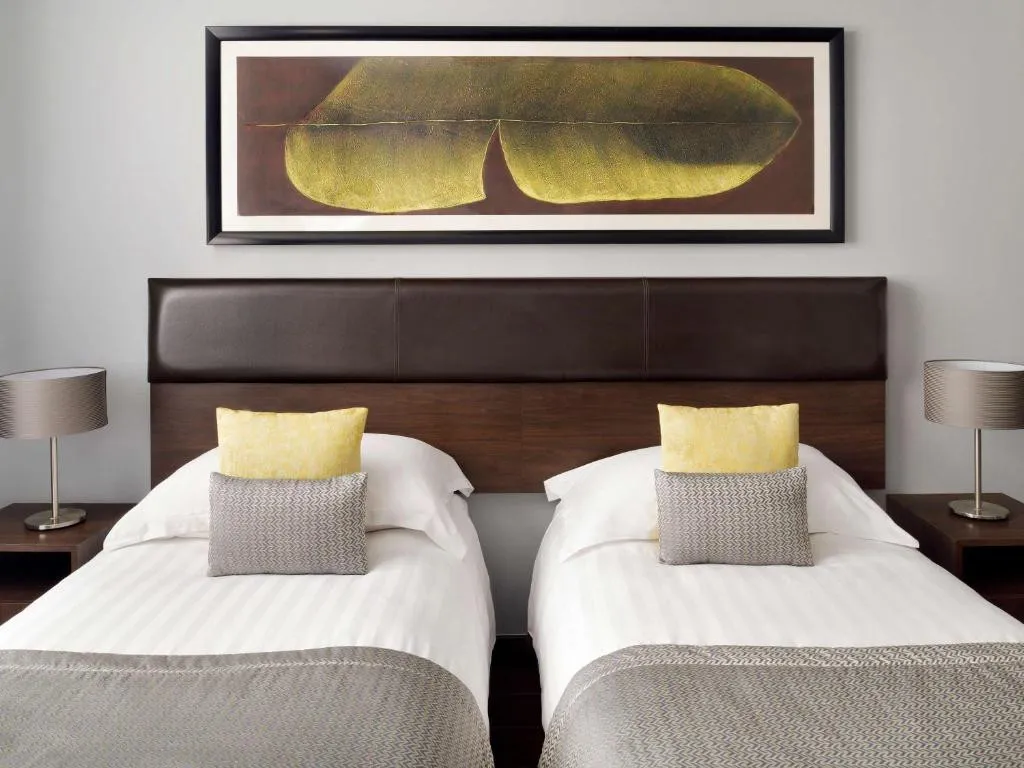 MOVENPICK HOTEL APARTMENTS AL MAMZAR