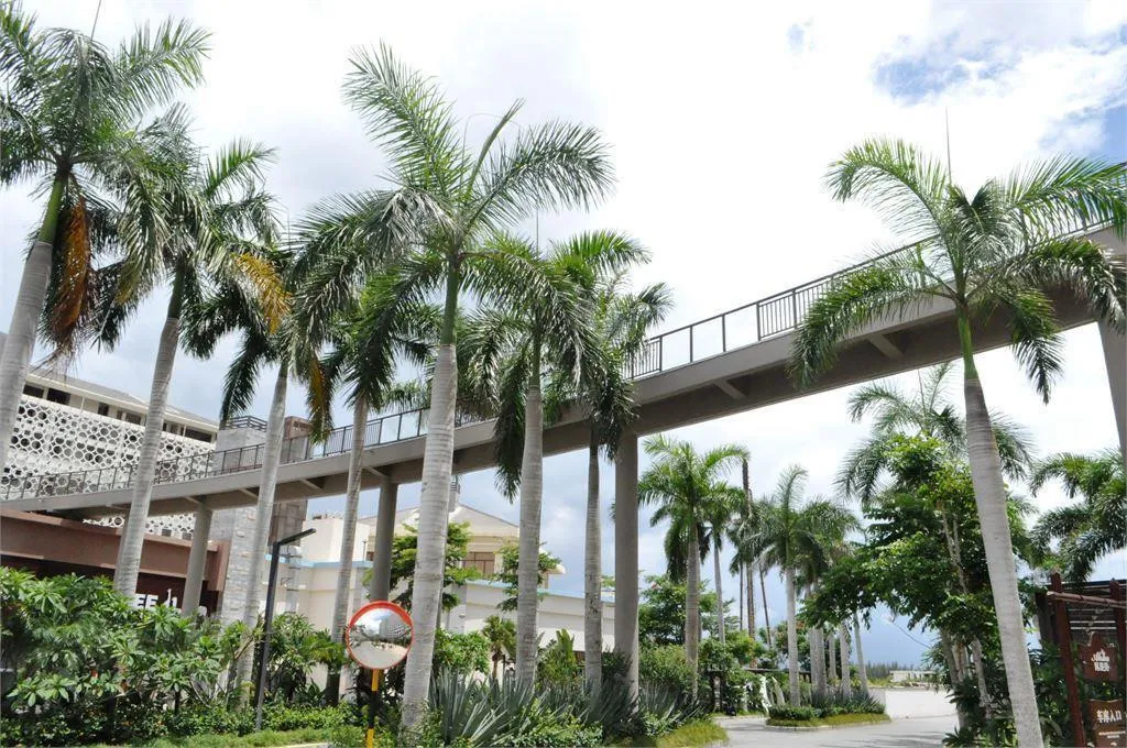 ALOHA OCEAN FRONT SUITE ANNEX BUILDING