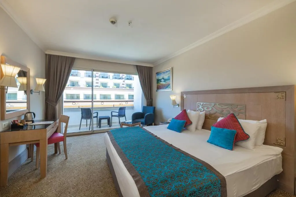 CRYSTAL DE LUXE COMFORT COLLECTION (EX. CRYSTAL DE LUXE RESORT & SPA)