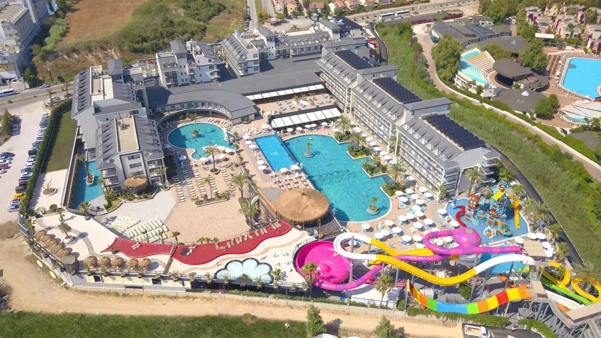 DREAM WORLD PALACE (EX. CRYSTAL SUNHILL RESORT & SPA)