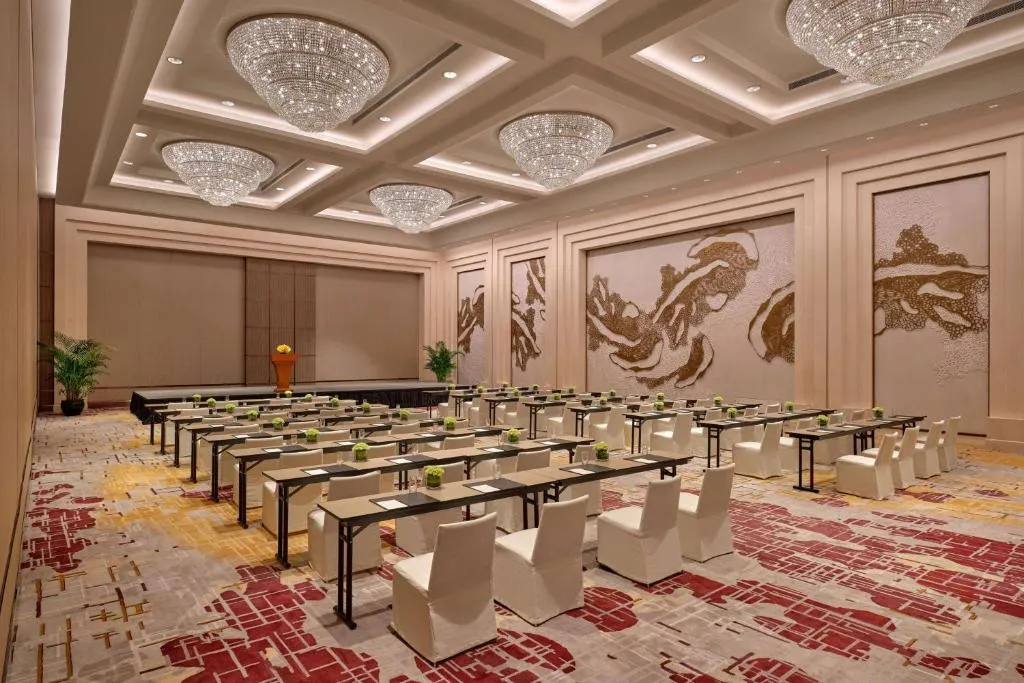 GRAND HYATT
