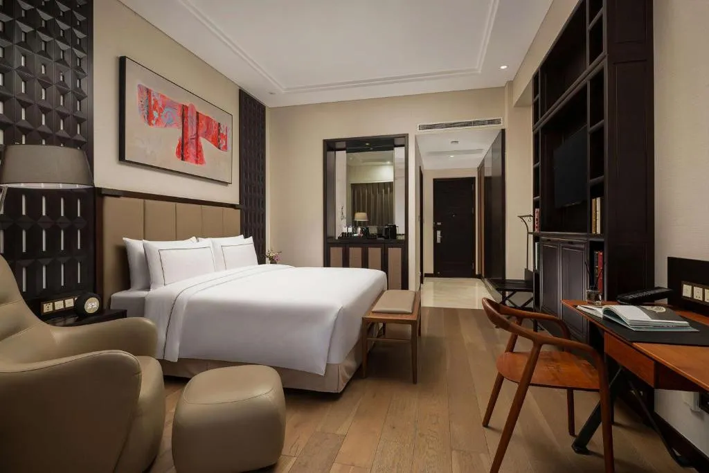 DOUBLETREE BY HILTON SHANGHAI HONGQIAO (EX. THE SENZ HOTEL)