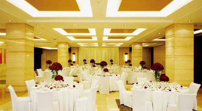 CROWNE PLAZA SHANGHAI PUDONG