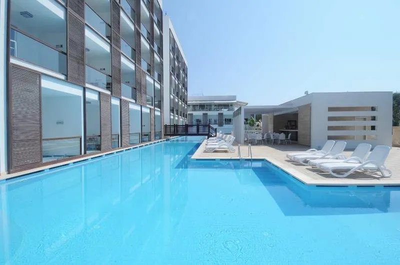 SENTIDO GOLDEN BAY