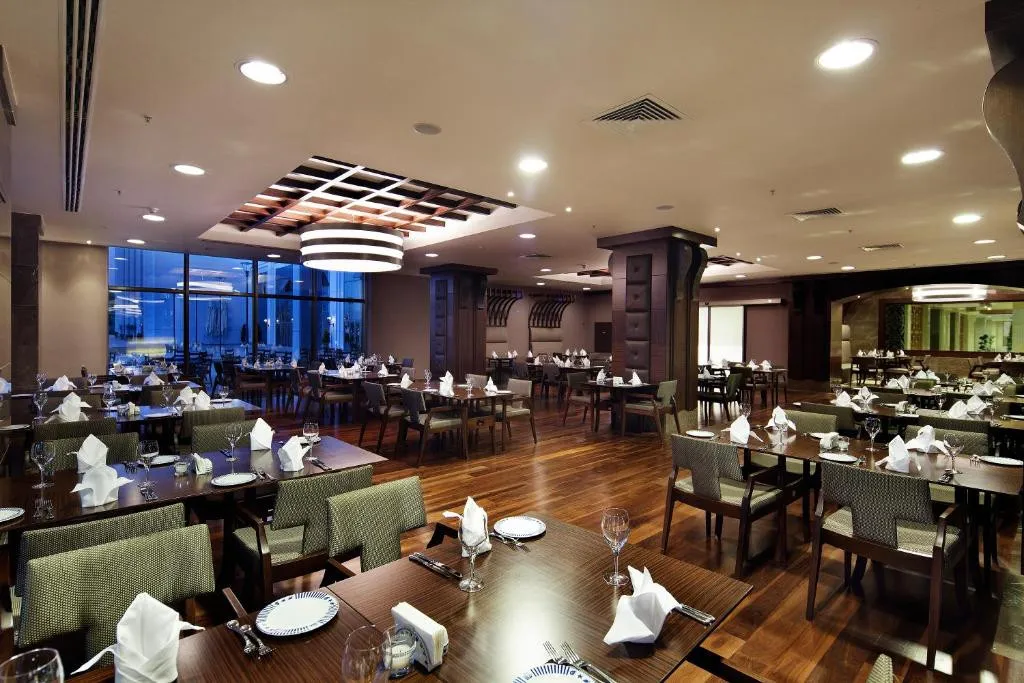 THE GREEN PARK PENDIK HOTEL & CONVENTION CENTER