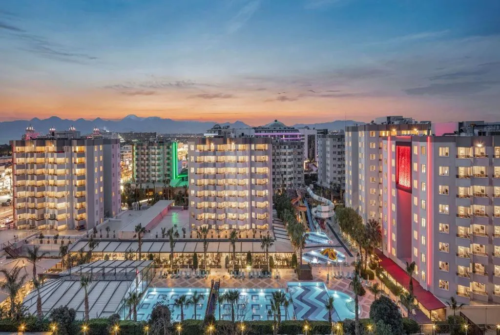 RAMADA RESORT BY WYNDHAM LARA