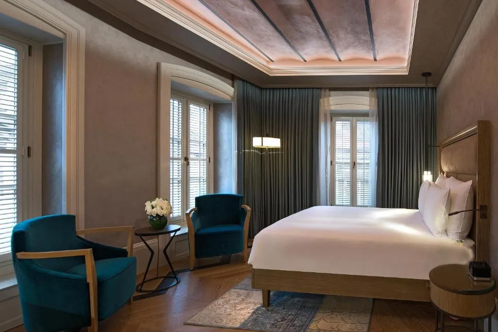 10 KARAKOY ISTANBUL