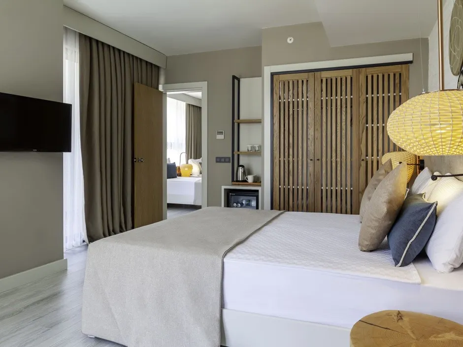 SIDE ROYAL STYLE HOTEL