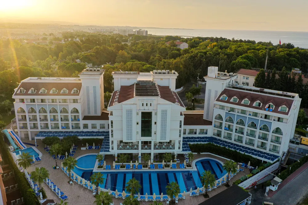 DIAMOND ELITE HOTEL & SPA ADULTS ONLY 16+