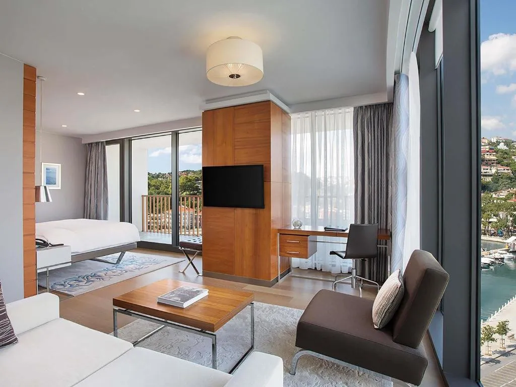 THE GRAND TARABYA