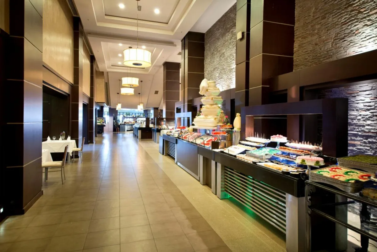 LIMAK LARA DE LUXE HOTEL & RESORT