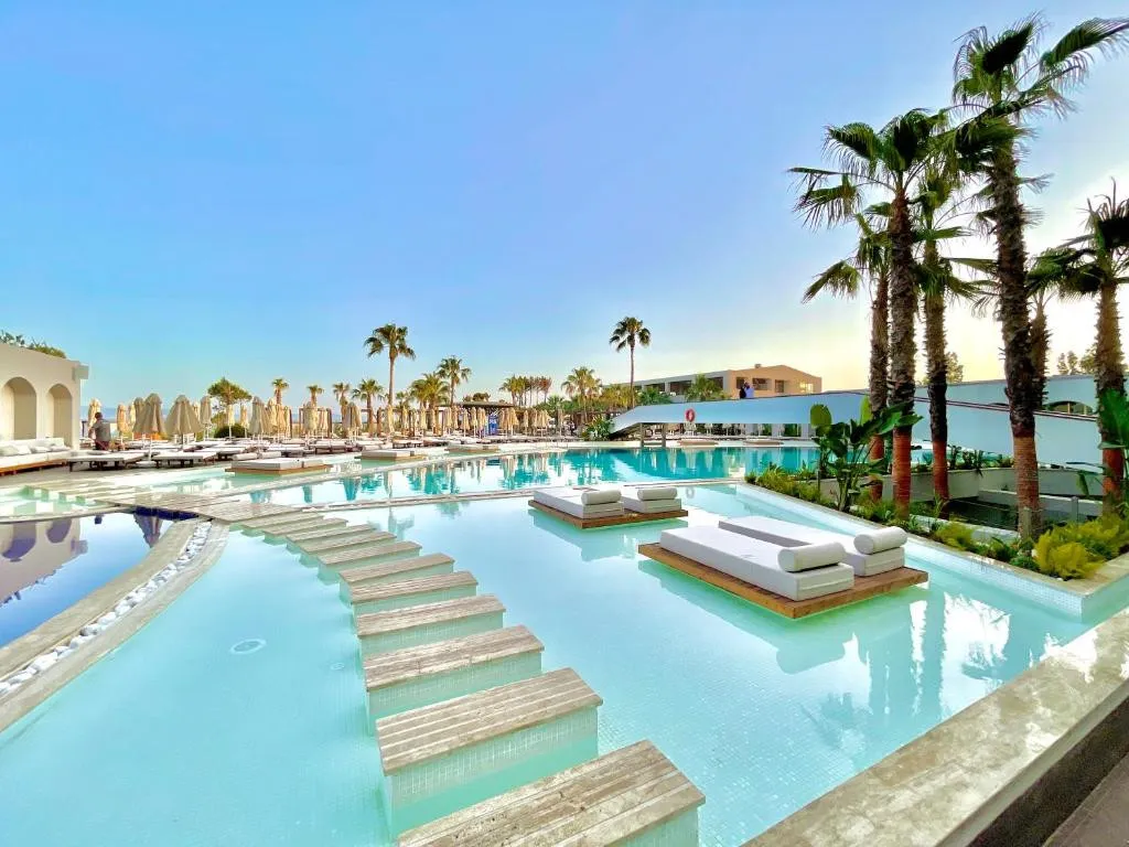 LAUR HOTEL EXPERIENCE & LAUR HOTELS ELEGANCE (EX.DIDIM BEACH ELEGANCE)