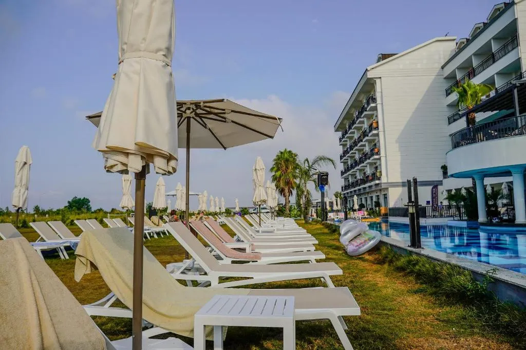 ARMELLA HILL HOTEL