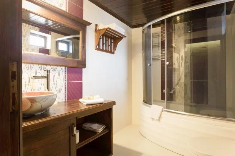 HERMES CAVE HOTEL