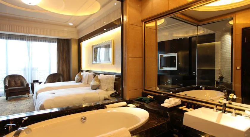CHATEAU STAR RIVER PUDONG