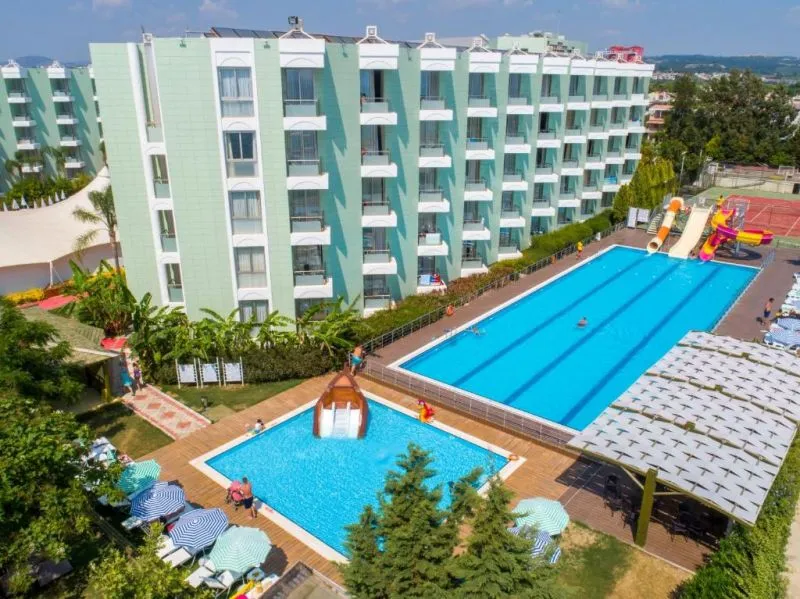 GRAND BELISH