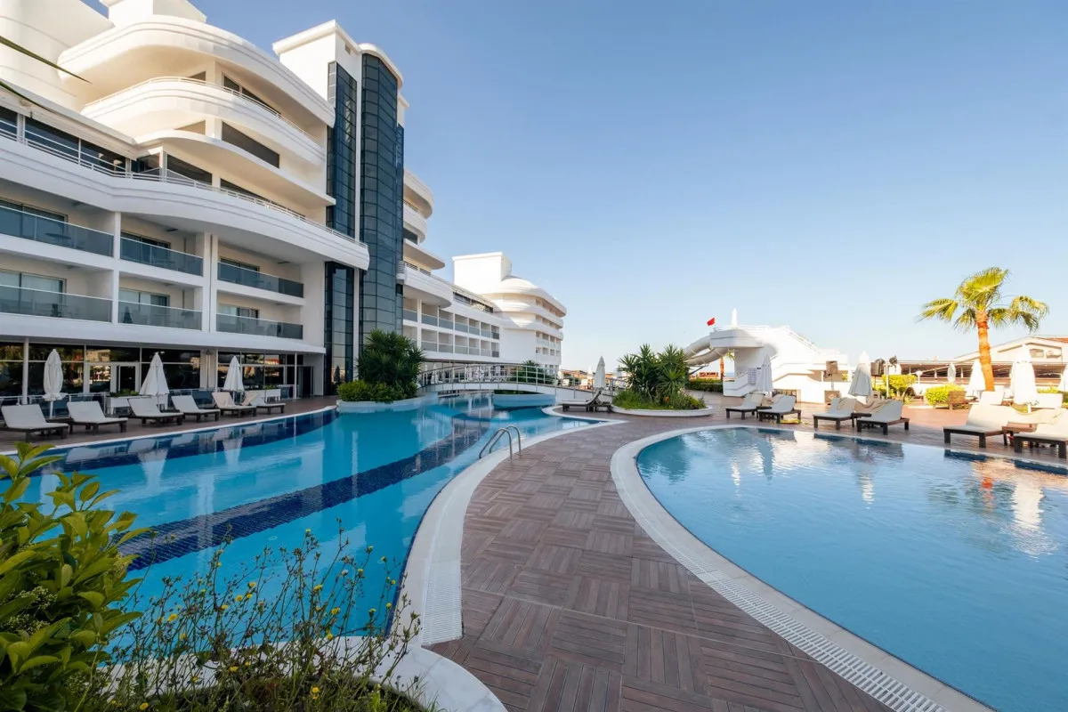 LAGUNA BEACH ALYA RESORT & SPA