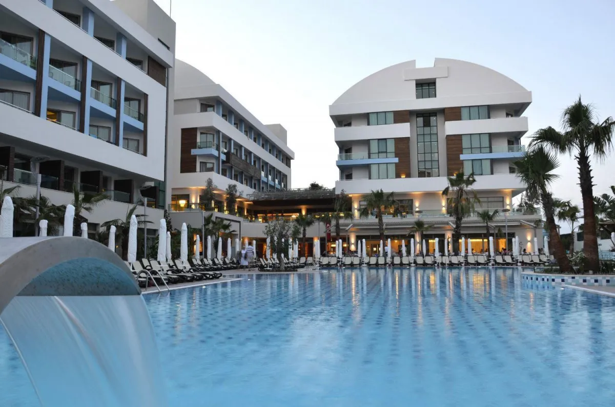 PORT SIDE RESORT
