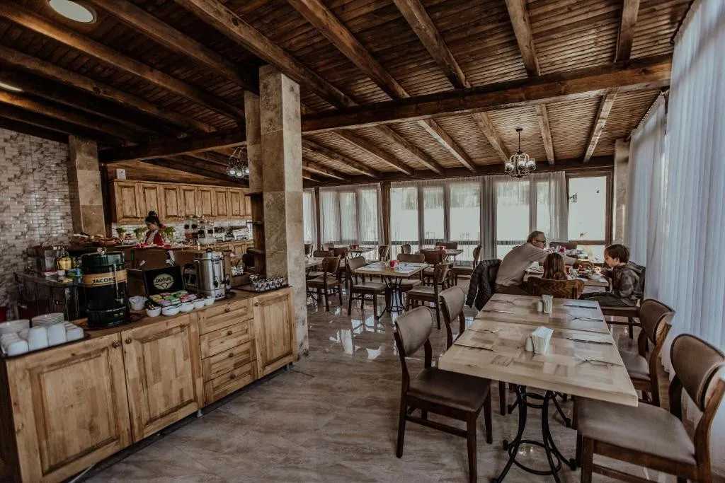 ALIA CAVE HOTEL