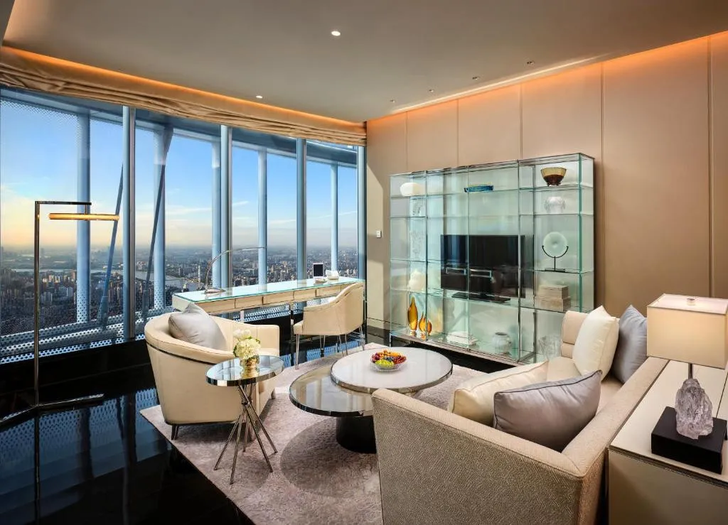 J HOTEL, SHANGHAI TOWER