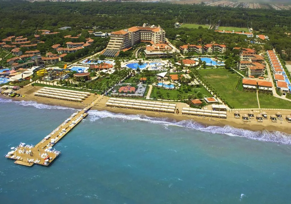 BELLIS DELUXE HOTEL
