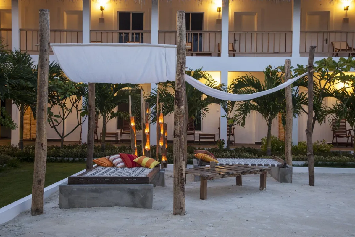 EVEXIA BEACH COLLECTION LAAMU
