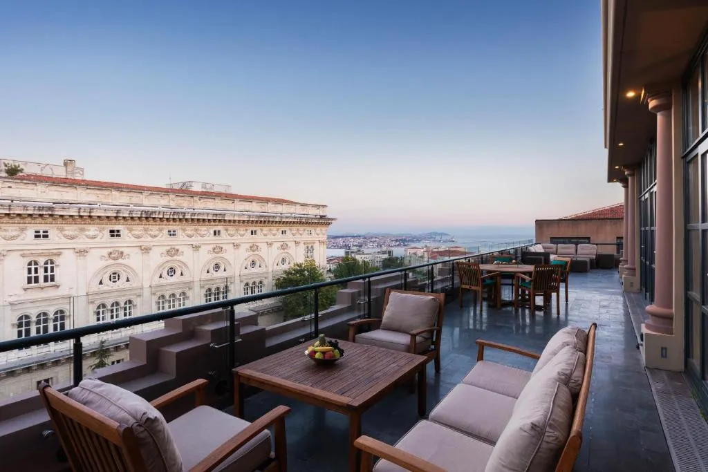 PARK HYATT MACKA PALACE