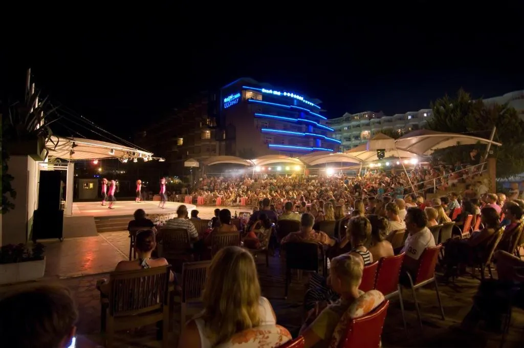 BEACH CLUB DOGANAY