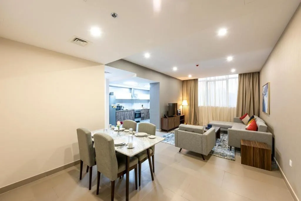 LUXE GRAND HOTEL APARTMENTS