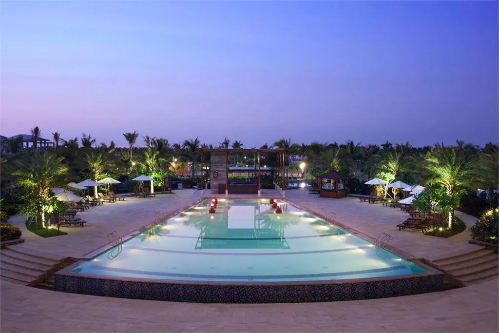 ALOHA OCEAN FRONT SUITE ANNEX BUILDING
