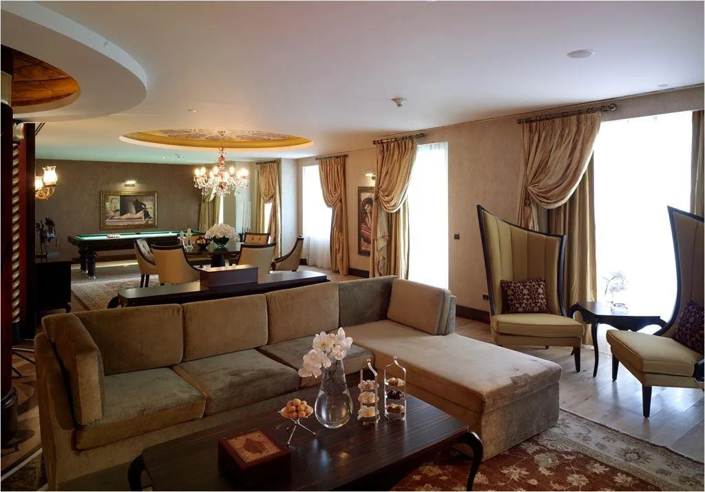 MARDAN PALACE