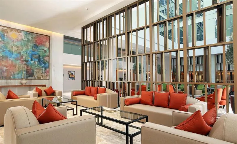 GRAND COSMOPOLITAN HOTEL