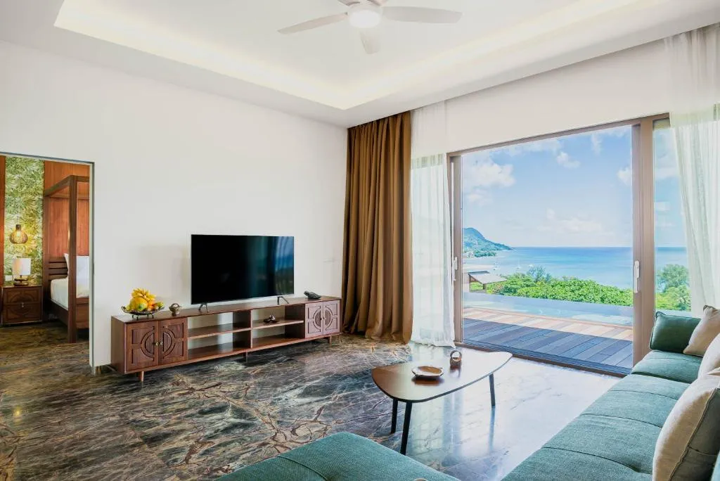 GARDENS HILL RESORT & SPA