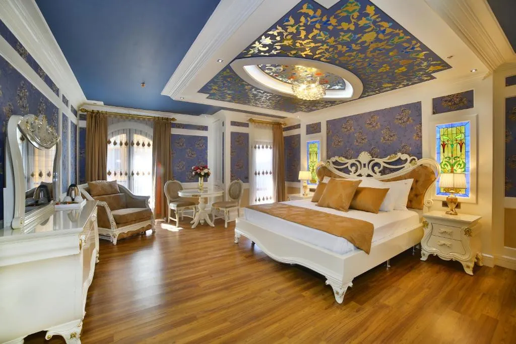 SEVEN HILLS PALACE HOTEL