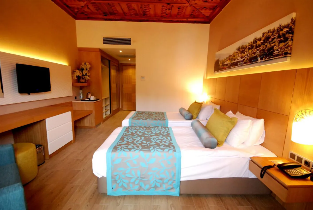 CLUB & HOTEL LETOONIA