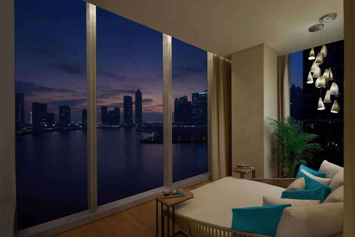 THE ST. REGIS DOWNTOWN DUBAI (EX. RENAISSANCE DUBAI DOWNTOWN)