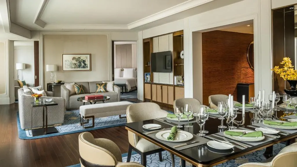 FOUR SEASONS HOTEL MACAO