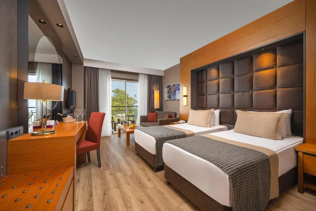 GRAVEL HOTELS SELECT (EX. SEVEN SEAS GRAVEL SELECT)