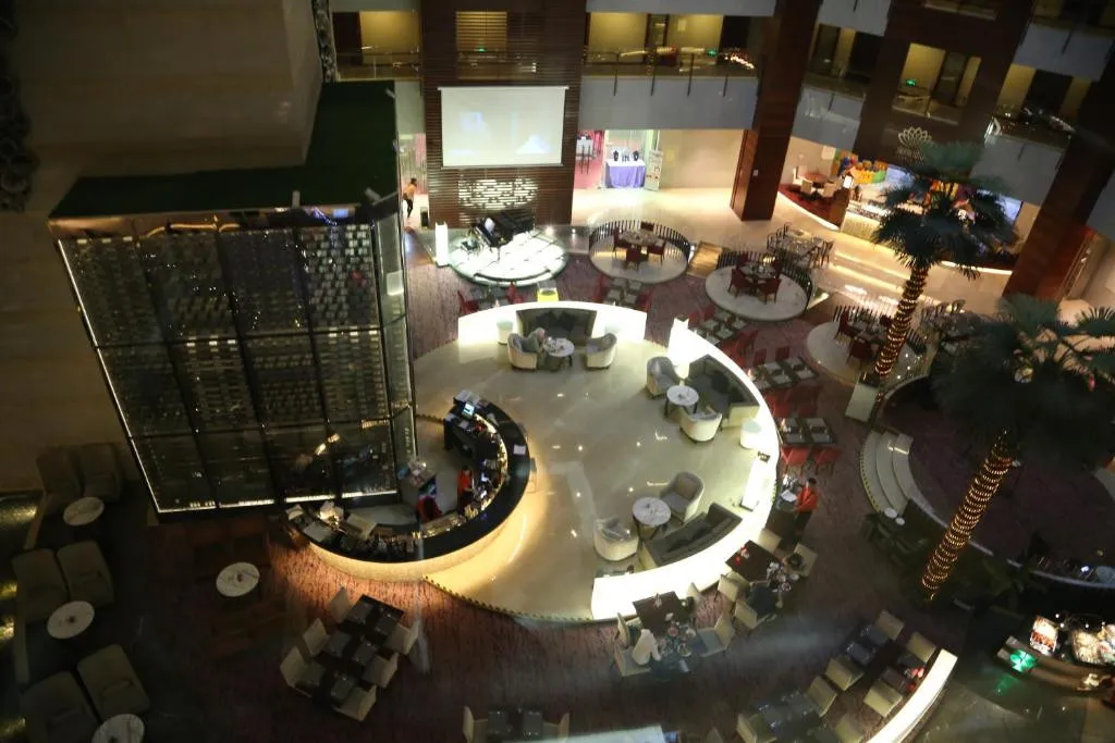 GRAND SKYLIGHT INTERNATIONAL HOTEL GUANLAN