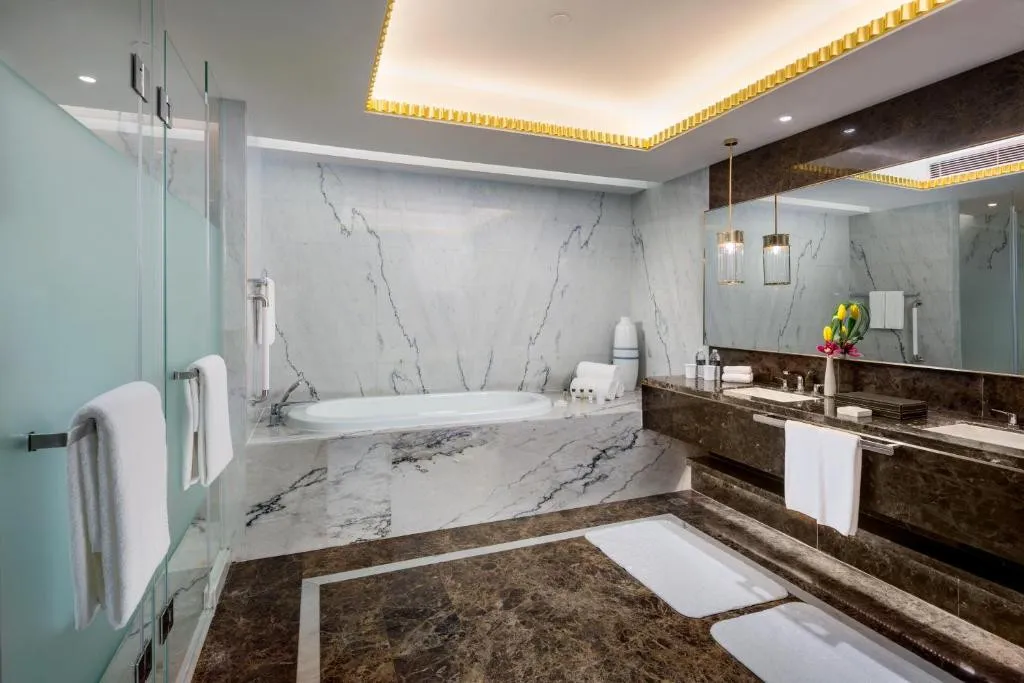 INTERCONTINENTAL SHANGHAI JING AN