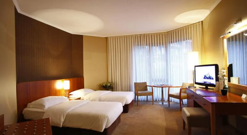 CINAR HOTEL