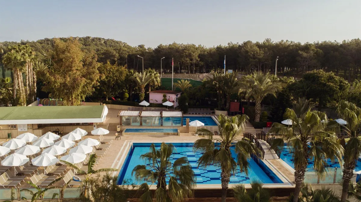 ADIN BEACH HOTEL