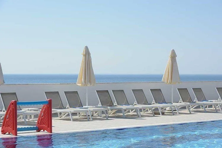 SIMURG LUXURY HOTEL