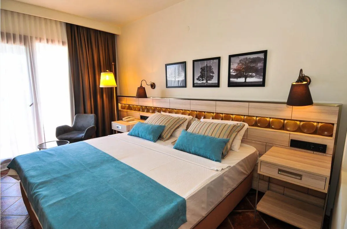 GREEN BEACH RESORT HOTEL