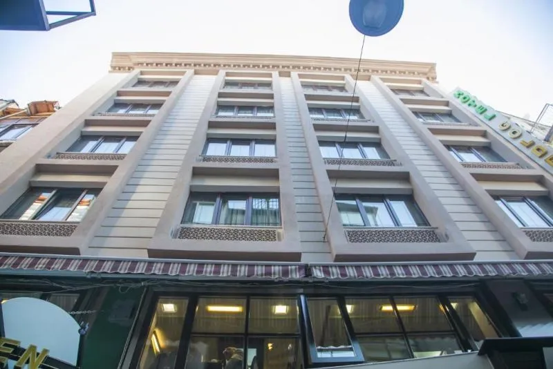GOLDEN PEN HOTEL