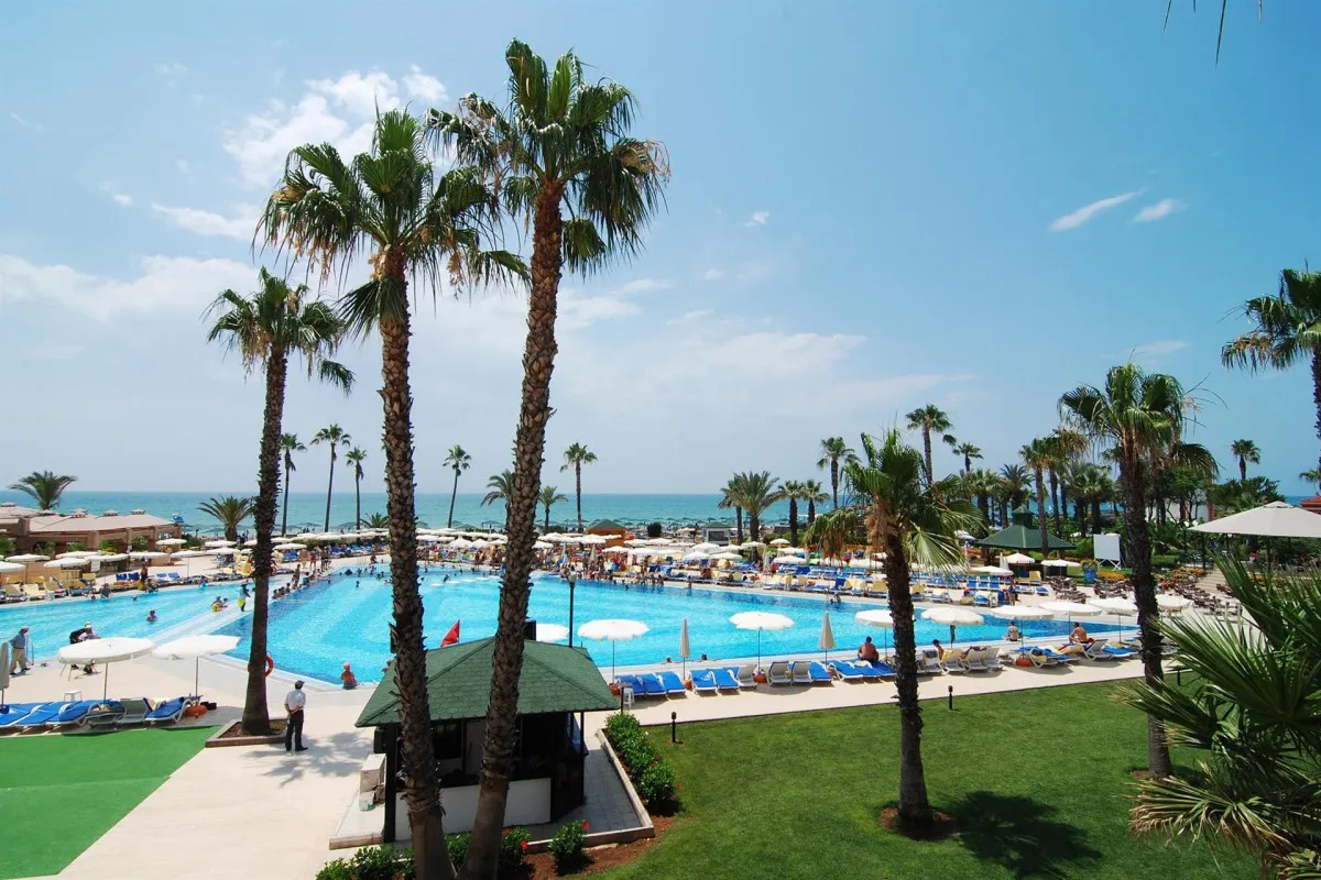 ADORA HOTEL & RESORT (EX. ADORA GOLF RESORT)